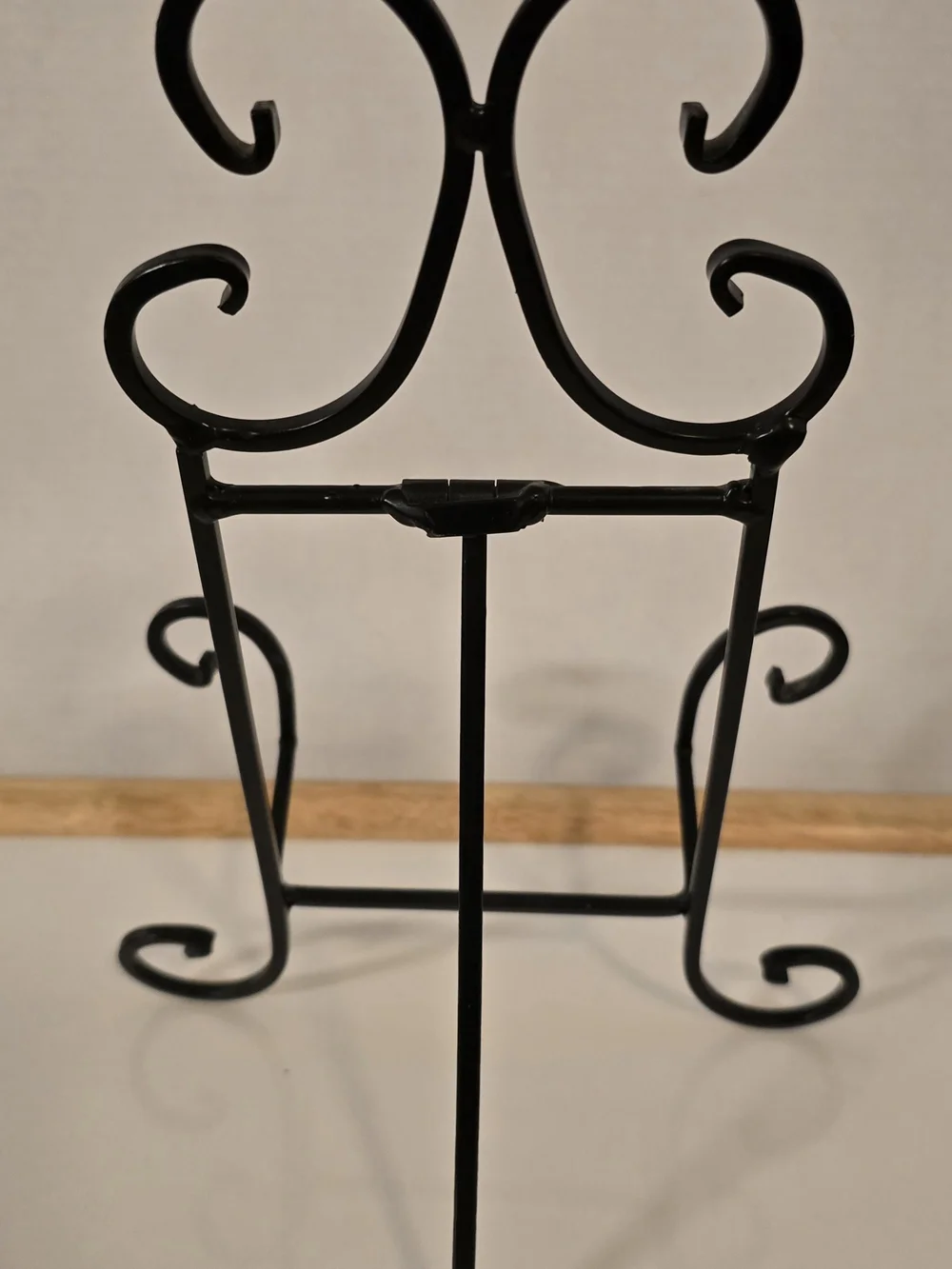 Ornate Black Metal Scroll Display Stand for Cookbooks & Plates